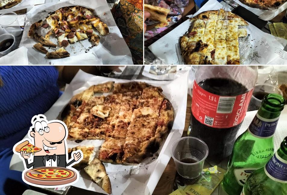 A Pizza e Pizza di Antonio Ciolino, puoi ordinare una bella pizza