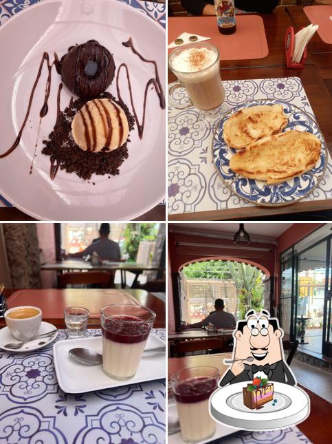 Bolo de chocolate em Manda Café - Restaurante