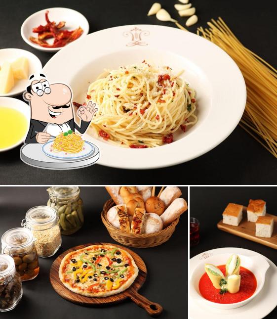 Spaghetti carbonara at Pepe Verde's Italian Cafe & Ristorante