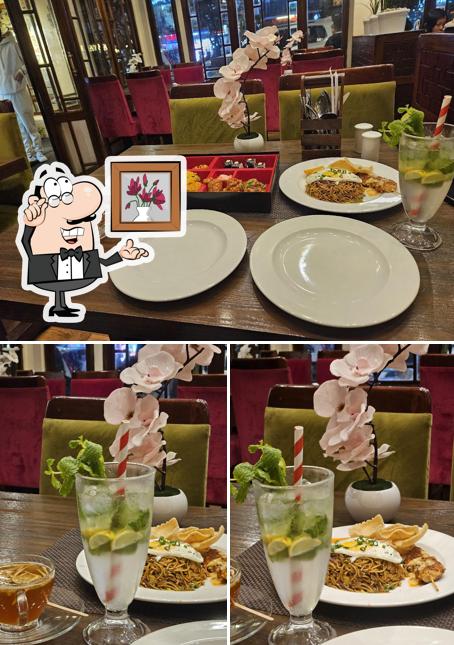 Check out how Sumi Nomnom Korean Cafe and Bakery, Gangtok looks inside