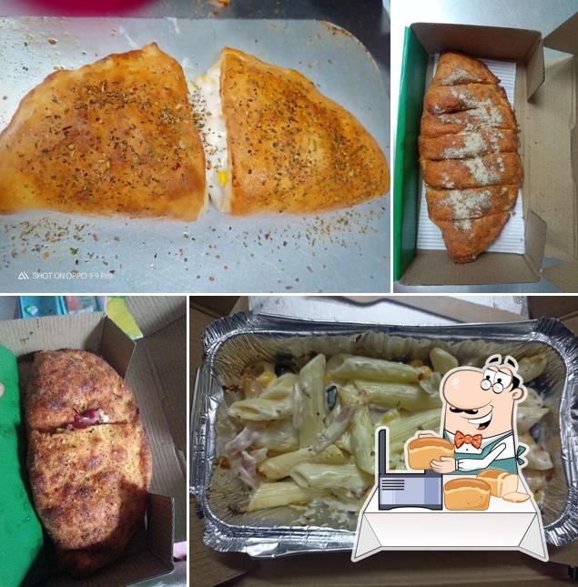 Garlic bread at Pizza Wings, Kurukshetra