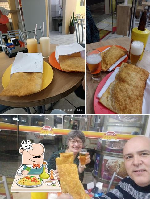 Comida em Casa Do Pastel