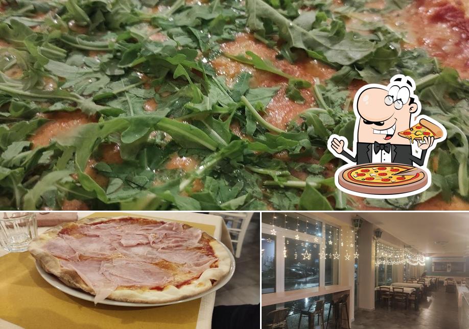A Caffe' del Corso di Greco Rocco e SAS, puoi provare una bella pizza