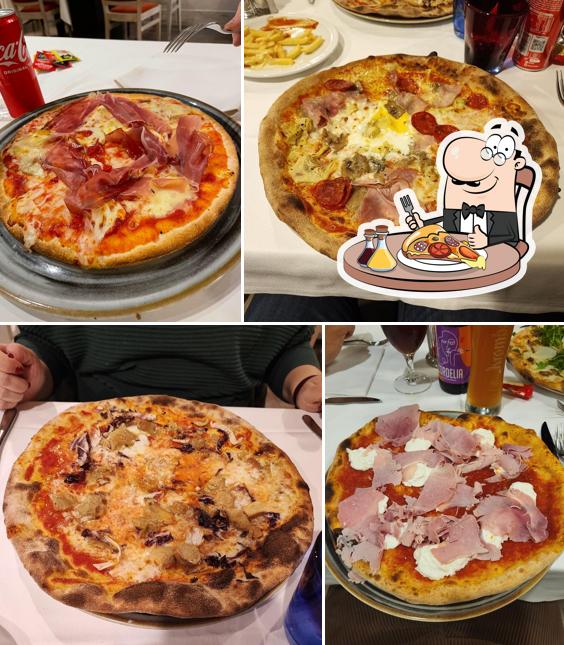 Ordina tra le svariate varianti di pizza