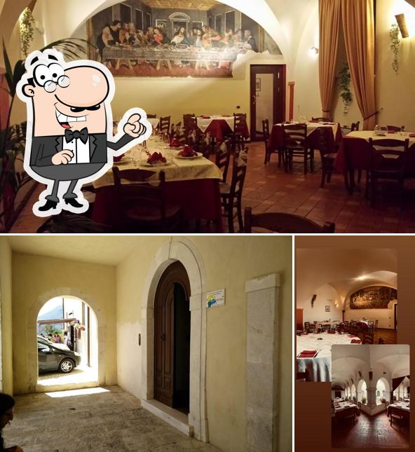 Gli interni di Casa Dell'Orso