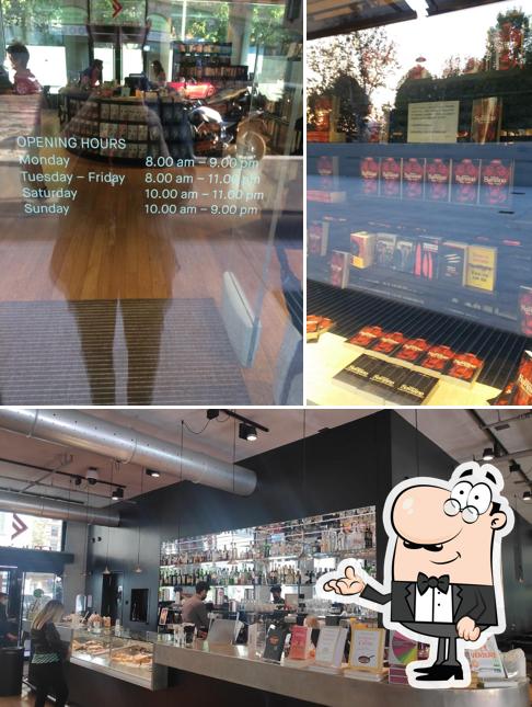 Gli interni di Feltrinelli Librerie