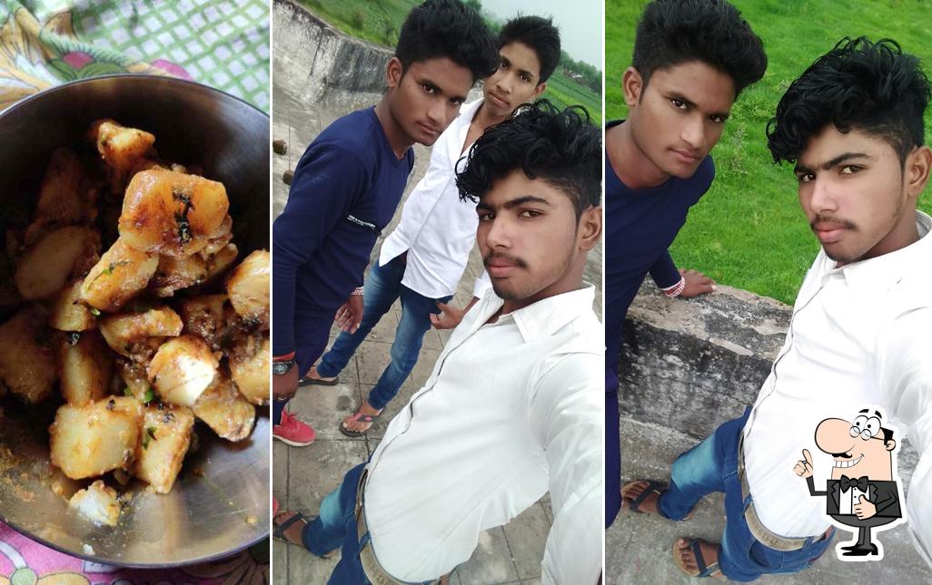 Here's a pic of Punjabi Vaishno Dhaba