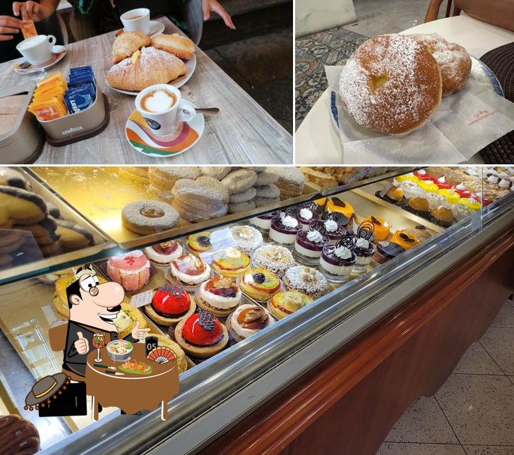 Platti al Bar Pasticceria La Bomboniera