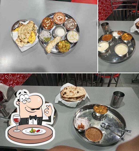 Meals at Bunny's Veg Eatery