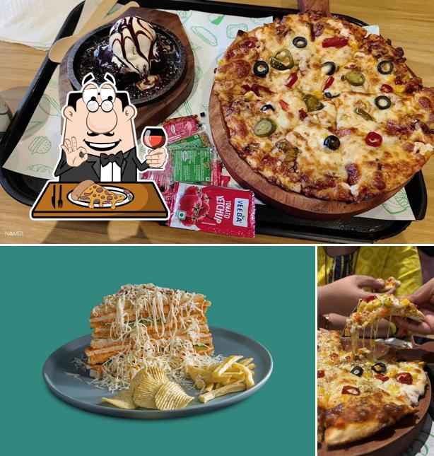 Try out pizza at Coffea Satara