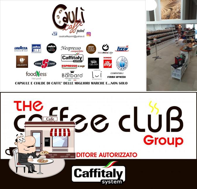 Gli esterni di Caulì Caffè Point Gli esterni di Caulì Caffè Point