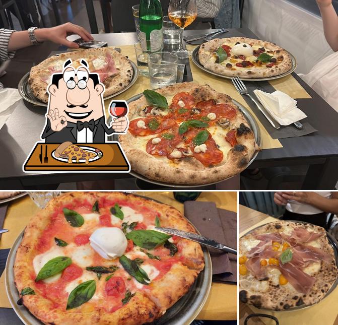 Ordina tra le svariate varianti di pizza