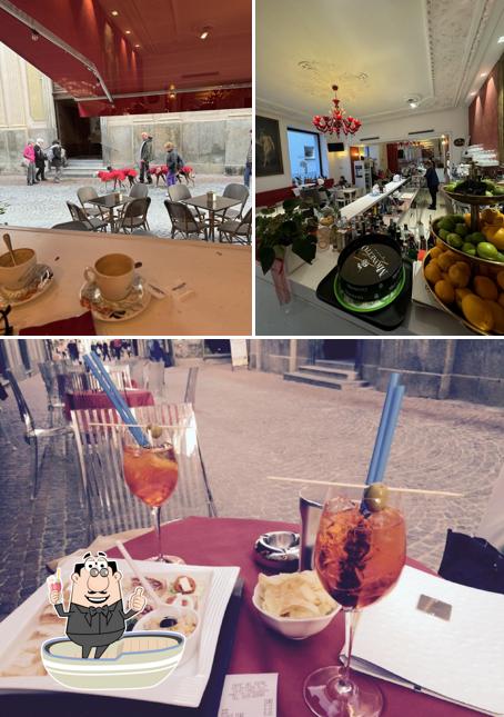 Caffè Del Teatro serve alcolici
