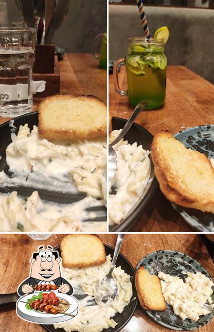 Fettuccine alfredo at Coffee Culture - The Ristorante Lounge , Thane