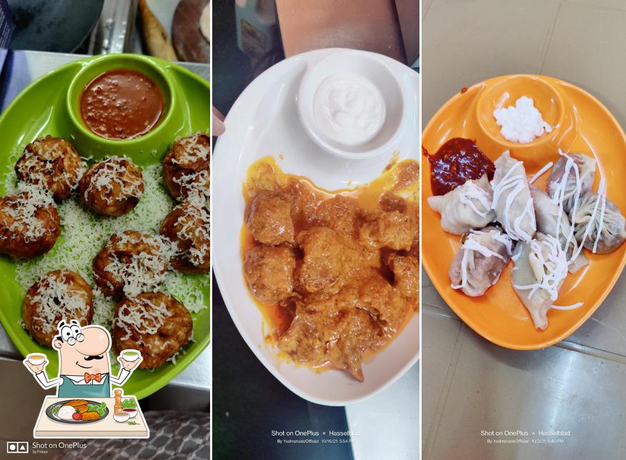 Meals at Momo's Station - Yash Ranade