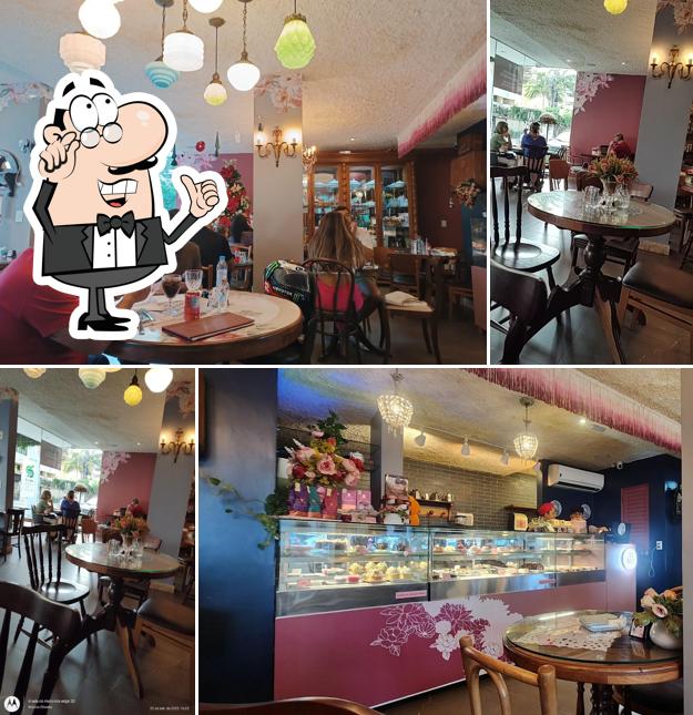 Veja imagens do interior do Vila Rosa Café Maceió