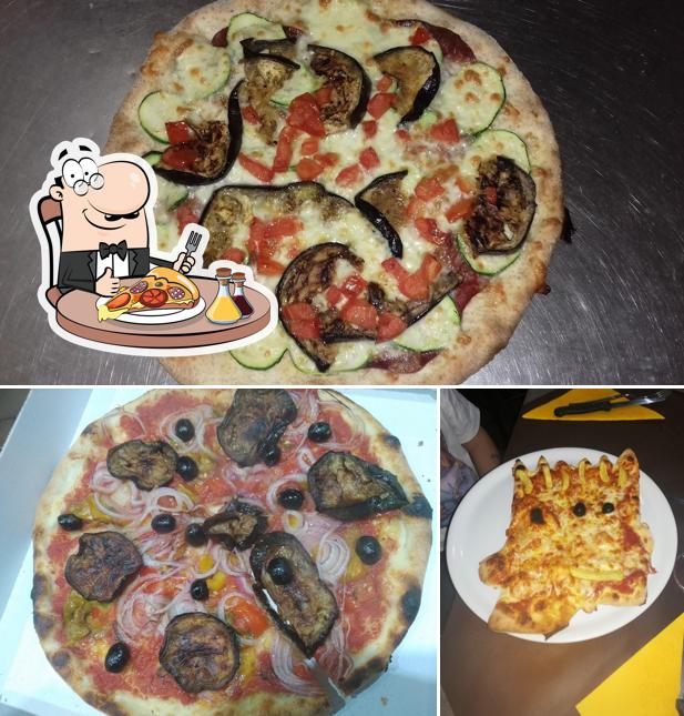 Prenditi una pizza a Family Pizzeria