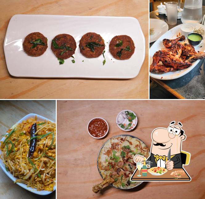 Pad thai at Hotel Farook