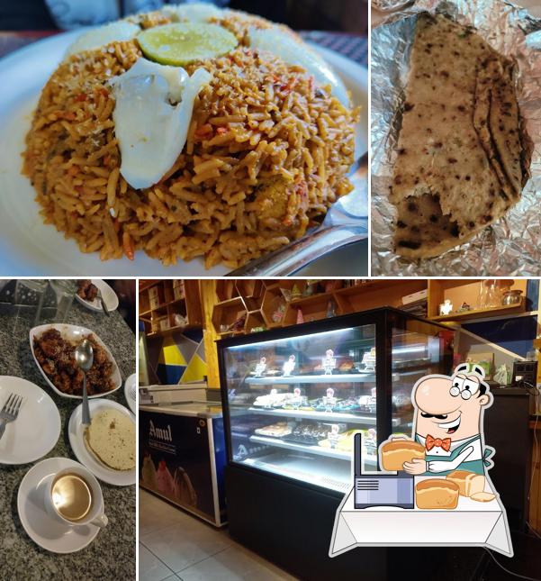 Garlic bread at Vinod’s Rasoi