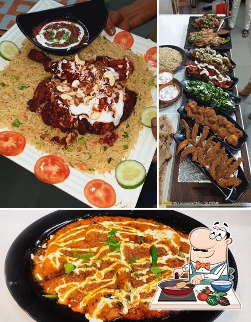 Chicken curry at Iqbal Zaika Chinese & Mughlai