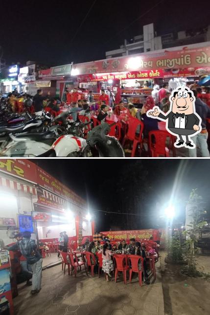 Check out how Jay Bhairav Bhajipav Corner looks inside