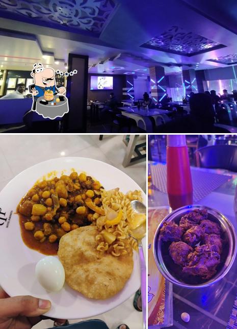 The photo of Paromita Bar cum restaurant’s food and interior