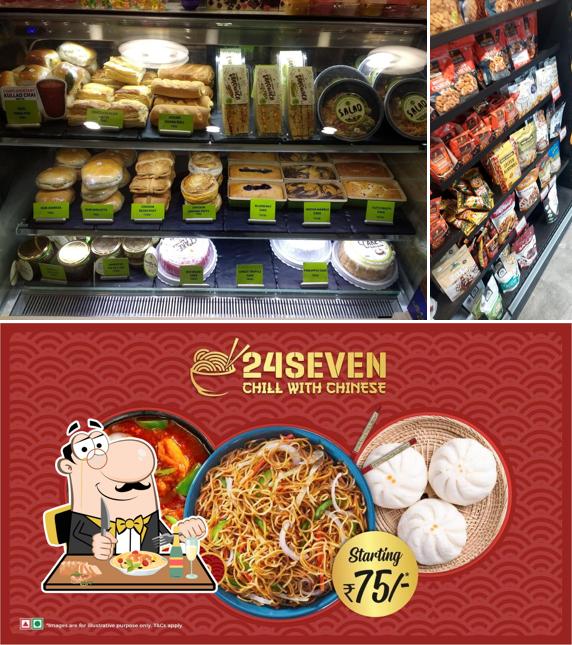 Pad thai at 24SEVEN