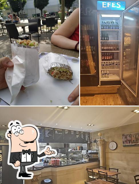 Découvrez l'intérieur de Dely's Café