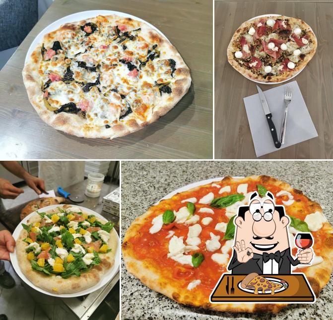 Scegli tra le molte varianti di pizza