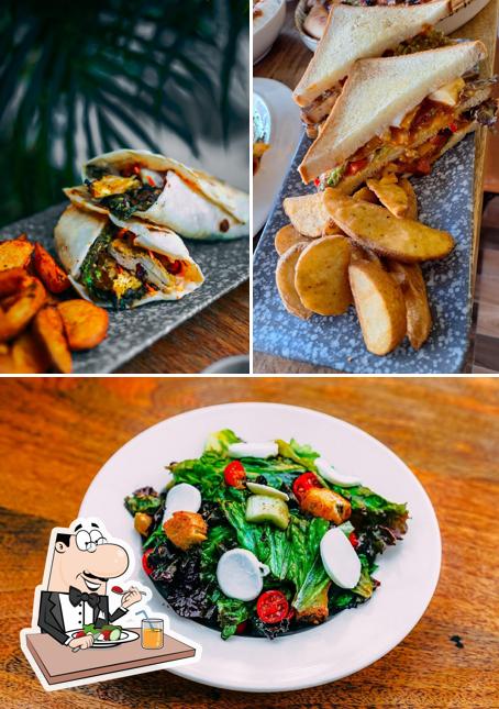 Food at Cafe Foodies Club