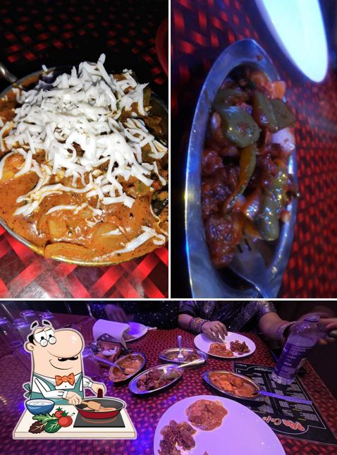 Chicken curry at 90s Cafe