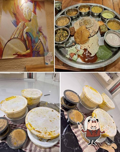 Food at GujjuBhai Ni Thali