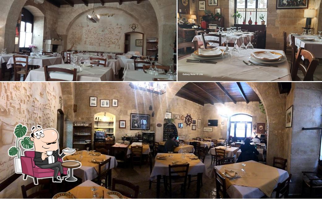 Dai un'occhiata agli interni di Ristorante Taverna Portanova