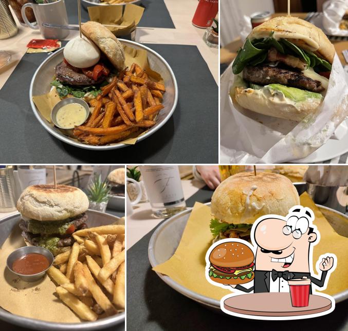 Ordina un hamburger a Hamburgheria Oderzo