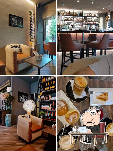 Dai un'occhiata agli interni di Martinez Cafè Cocktail Bar