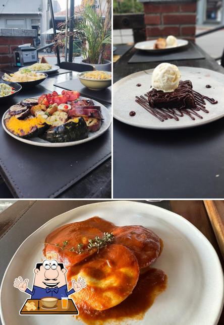 Platos en Em Brasa Bar e Parrilla