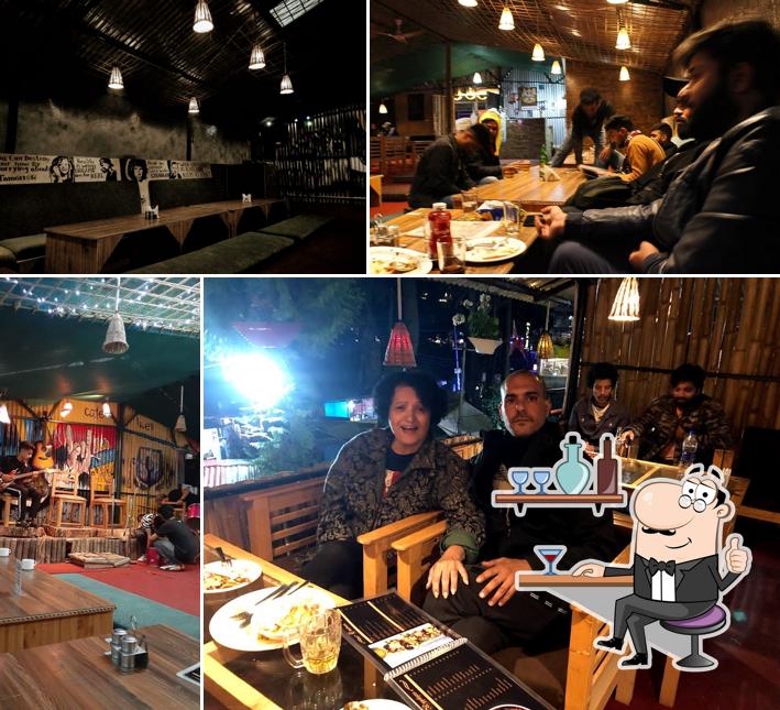 Check out how Cafe Live looks inside