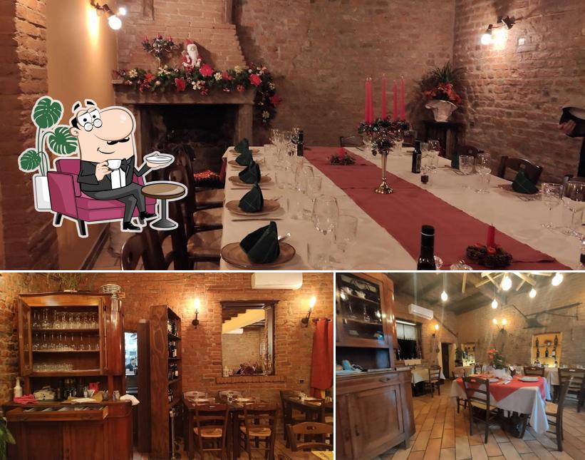 Gli interni di Antica Osteria sul Naviglio