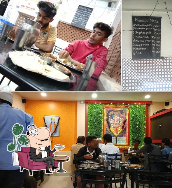 The image of Chowgule/Manisha Mess’s interior and blackboard