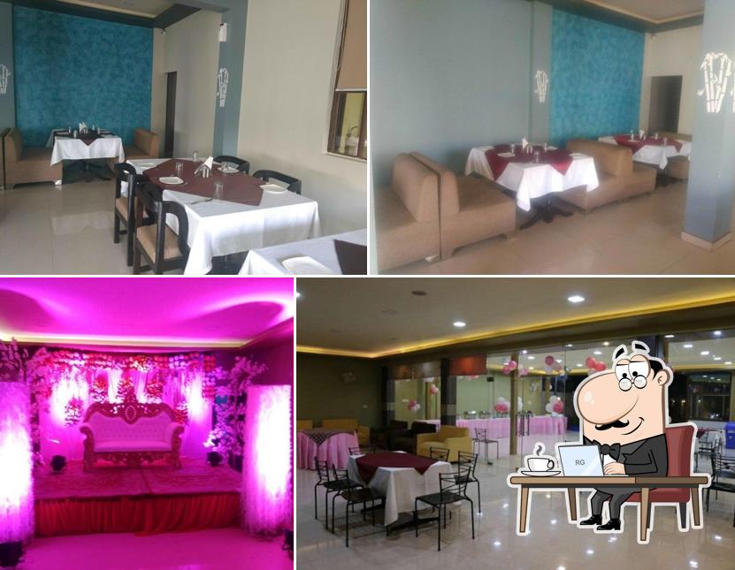 Check out how Le Khaksa Restaurant looks inside