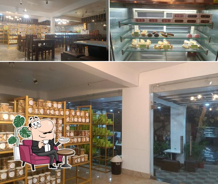 Baker's Delite Elite is distinguished by interior and food
