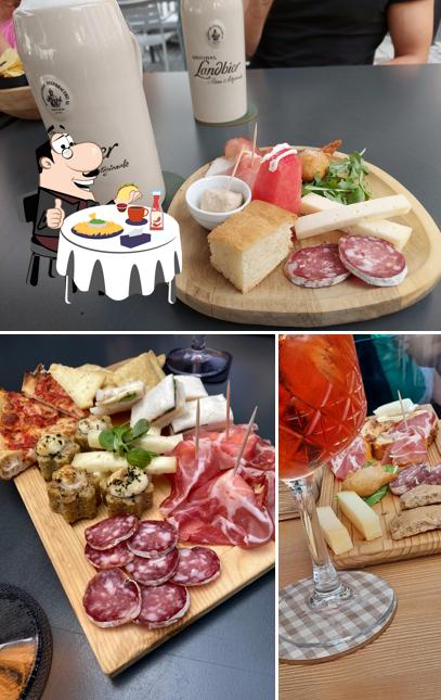 Piatto di formaggi al Caffé Cavour