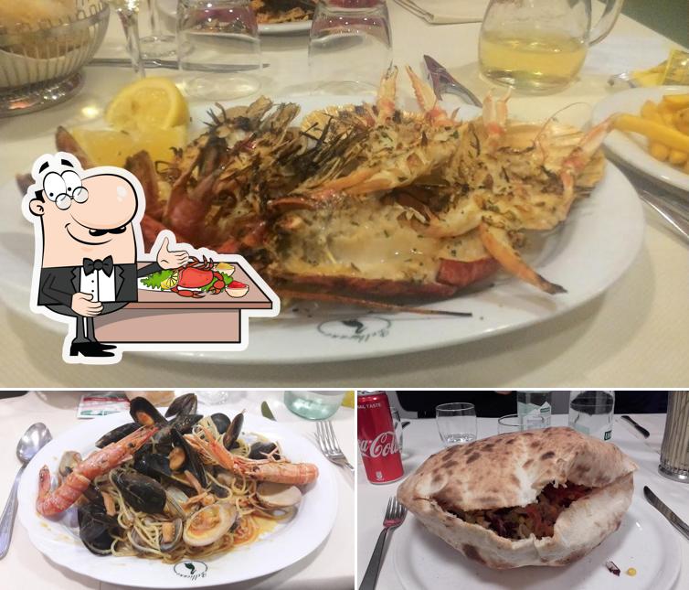 Prenditi tra i vari prodotti di cucina di mare proposti a Ristorante Pizzeria Pellicano