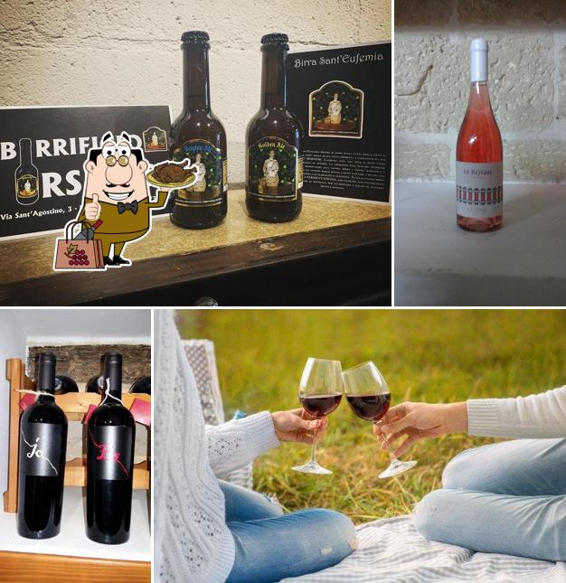 Prova il vino di Enoteca La Vineria di Federico
