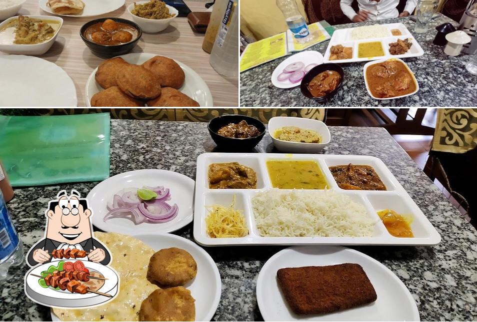 Food at Tulis Restaurant (Bengali Cuisine )