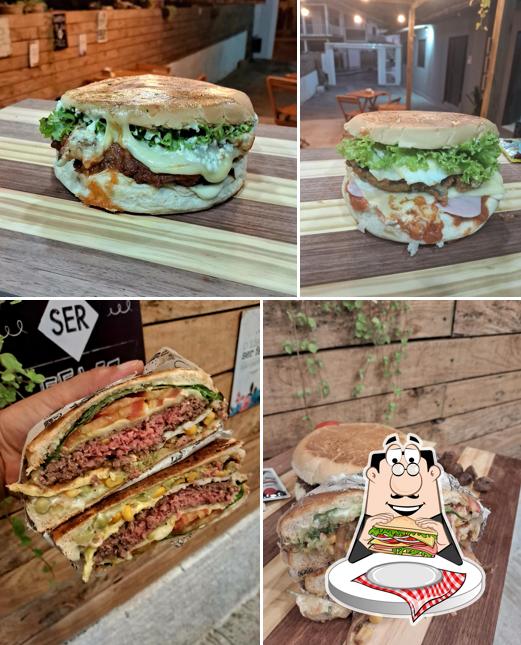 Clube sanduíches em Boto Fé Food Pátio
