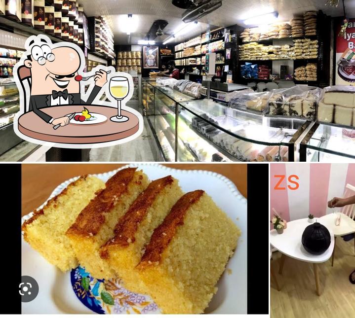 The photo of food and interior at Banglore Iyengar Bakery Santhacruz