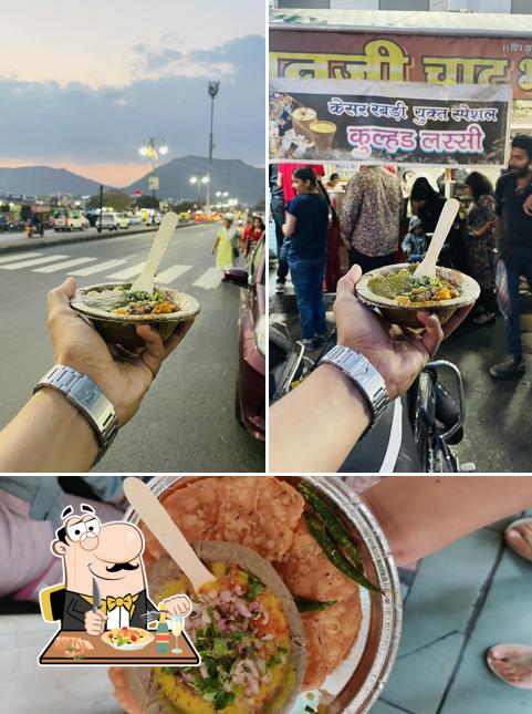 Food at Maan Ji Chaat Bhandar