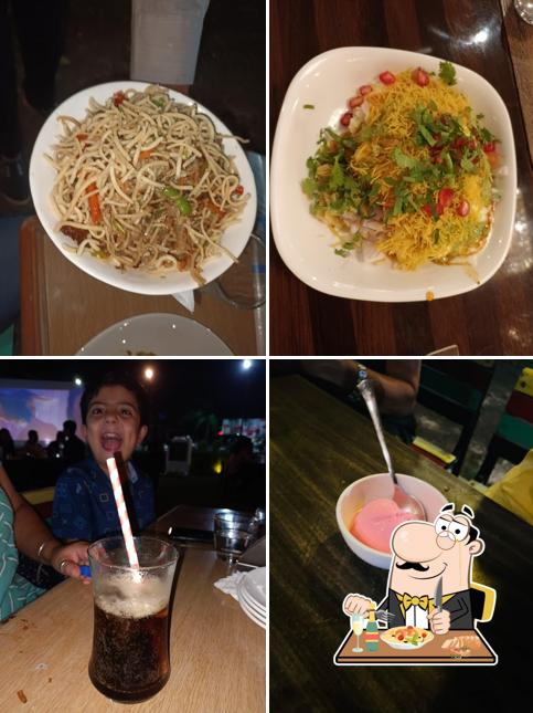 Pad thai at Boot Camp Cafe