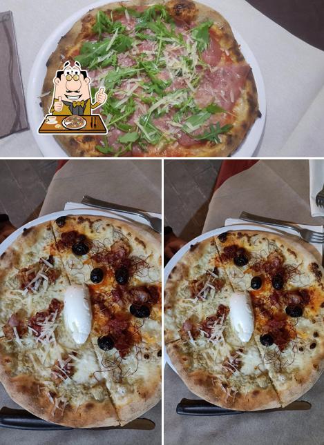 Ordina una pizza a Pizzeria "il gatto e la volpe"